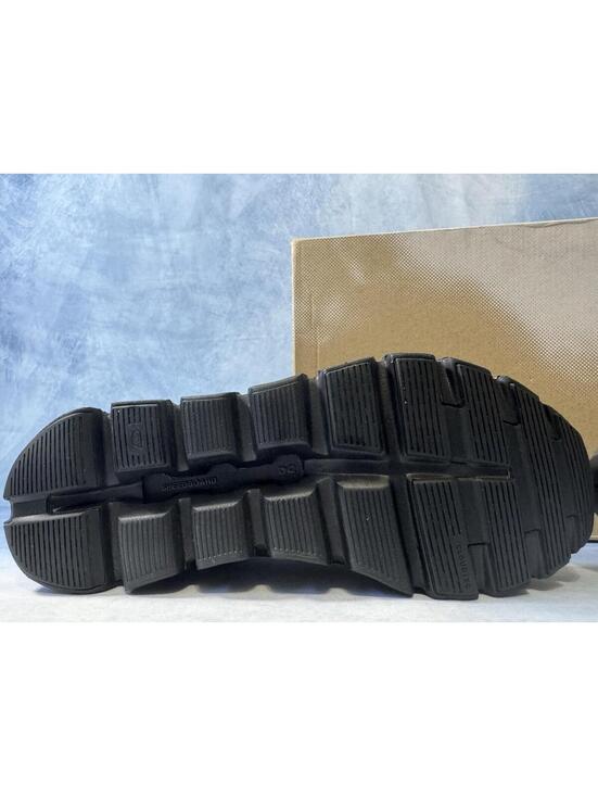 On Cloud 6 Waterproof Thorn Black Men’s Running Shoes Size 9 main image 15